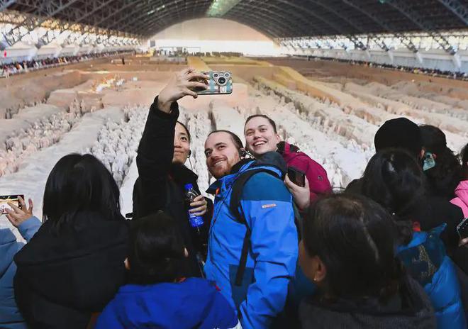 太火爆了！2025春节旅游数据出炉：西安霸榜多个TOP10！(图2)
