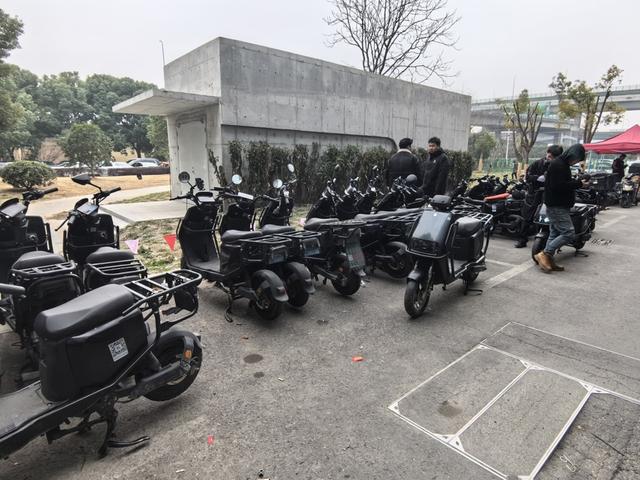 “日结500元”的骑手可0元入职？面试还没结束699元租车费已欠12期(图10)