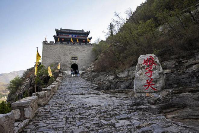 九游娱乐：在山西沿长城读一首从北到南穿越千年的边塞史诗(图3)