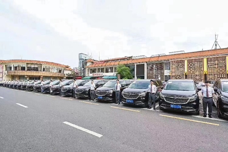 深圳有租车商务接待租车(图2)