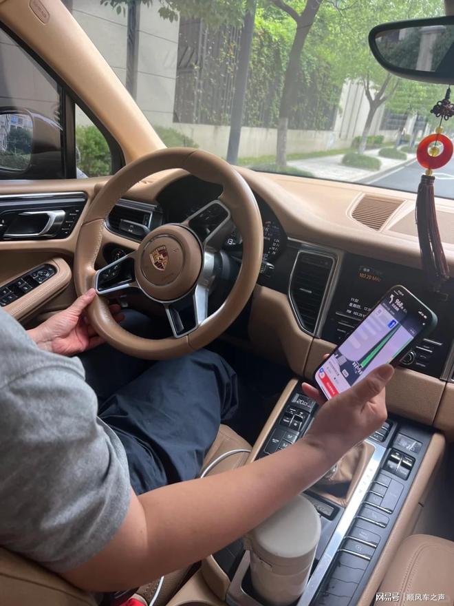 跑滴滴豪华车能年入百万？多数司机：流水3万到手不够加油(图2)