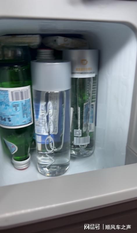 跑滴滴豪华车能年入百万？多数司机：流水3万到手不够加油(图1)