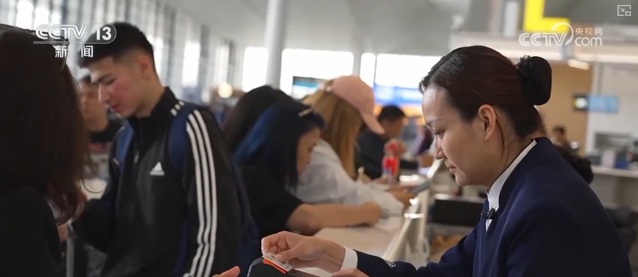 暖心、便民、智慧、精细……多样化服务保障百姓乐享假期顺畅出行(图18)