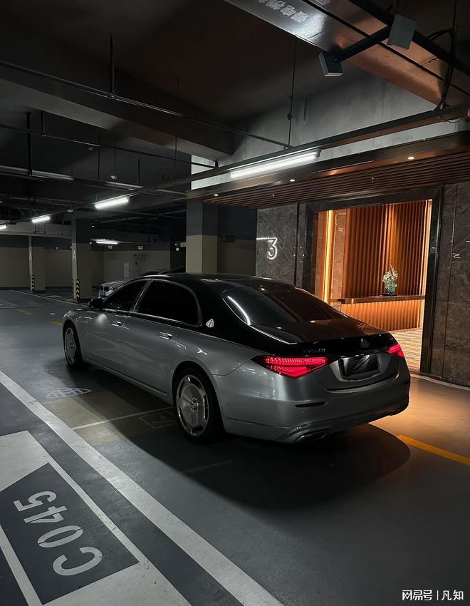 微商的战车网红的标配奔驰迈巴赫成网红经济的炫耀资本(图7)