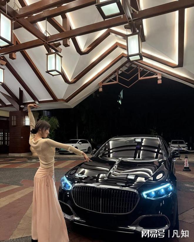 微商的战车网红的标配奔驰迈巴赫成网红经济的炫耀资本(图12)