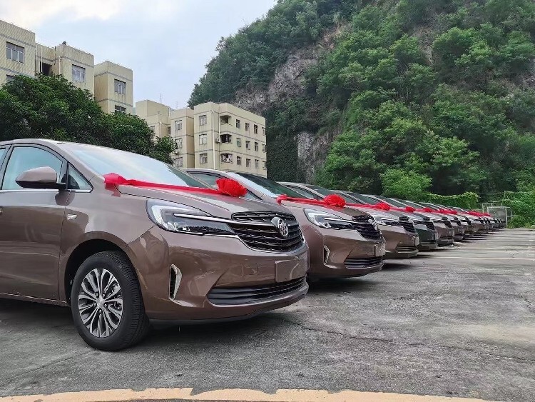 罗湖商务租车别克车租赁(图5)